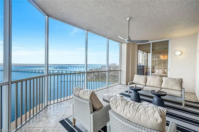 $789,000 | 2090 West First Street, Unit E2105, Fort Myers, FL 33901