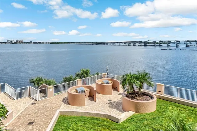 $789,000 | 2090 West First Street, Unit E2105, Fort Myers, FL 33901