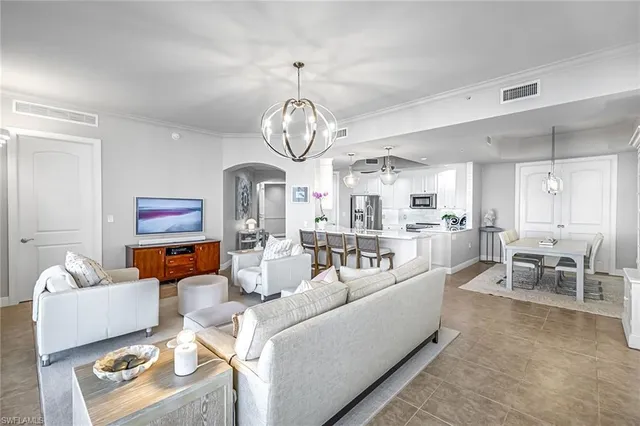 $789,000 | 2090 West First Street, Unit E2105, Fort Myers, FL 33901