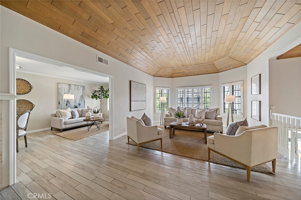 6247 Majorca Circle Long Beach, CA 90803 - Photo 30 of 57 a living room with furniture and a table