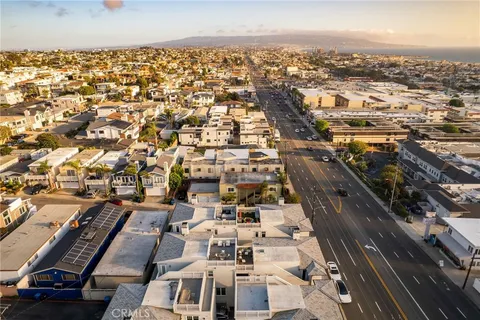 $1,999,000 | 809 19th Street, Hermosa Beach, CA 90254