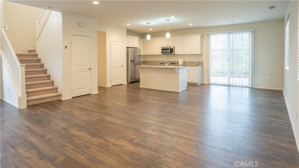42688 Azure Street Temecula, CA 92592 - Photo 9 of 46