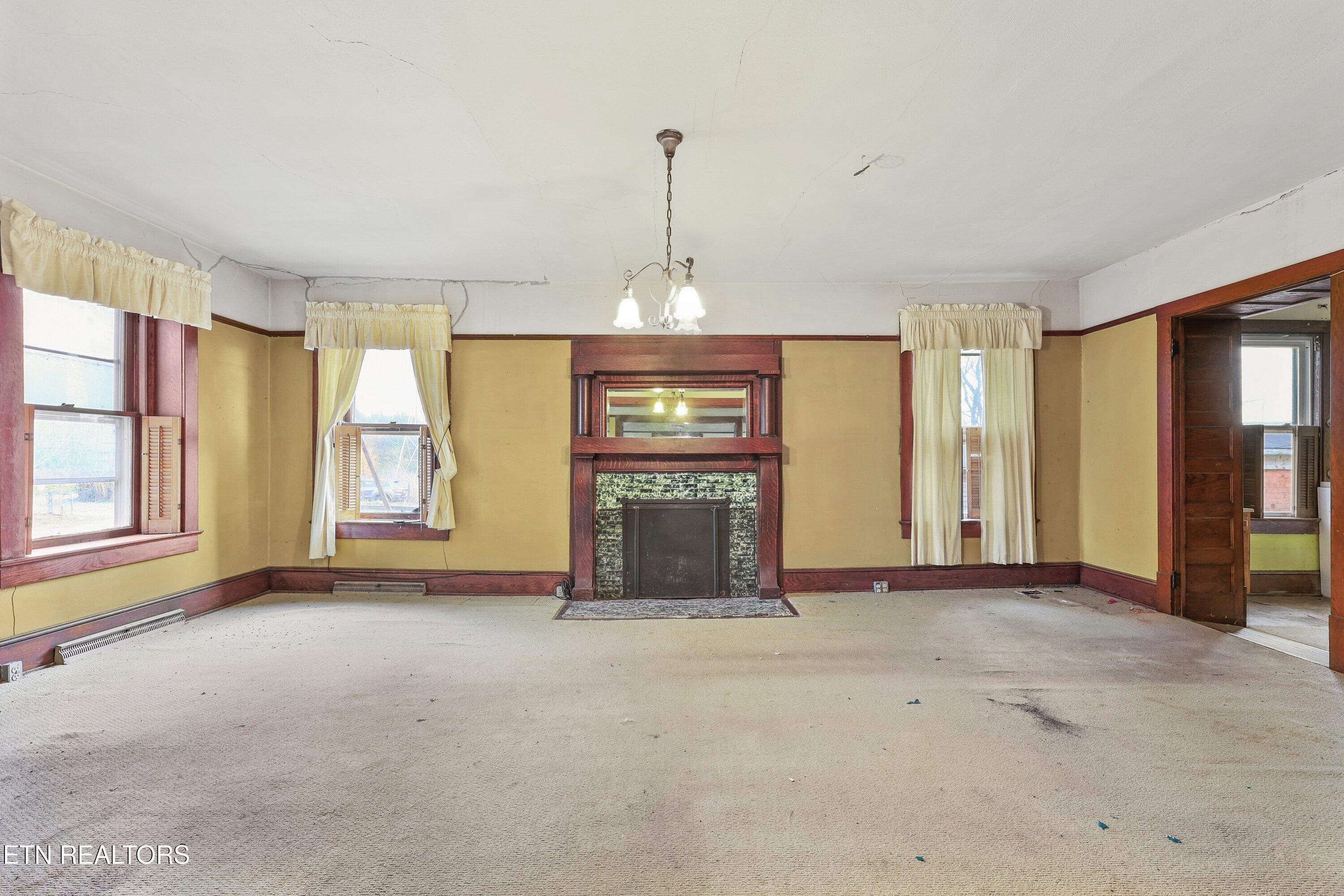 1305 Big Springs Road Maryville, TN 37801 - Photo 4 of 21 1305 Big Springs Rd02