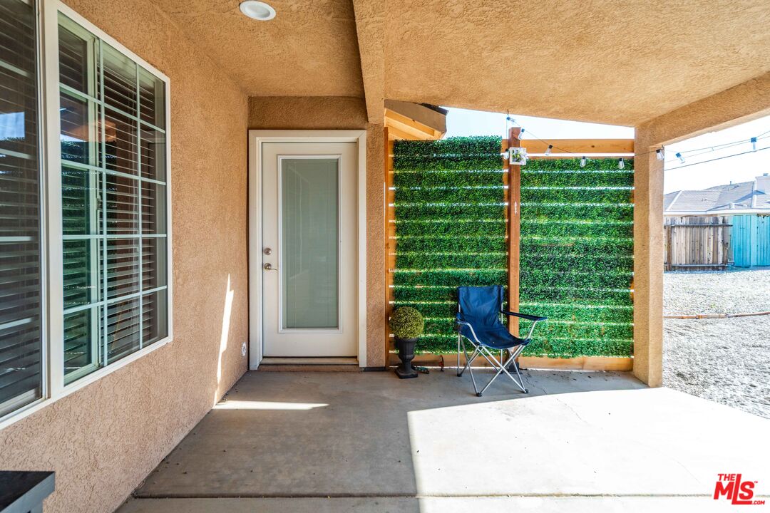 9516 Mendiburu Road California City, CA 93505 - Photo 27 of 32 a view of a back yard