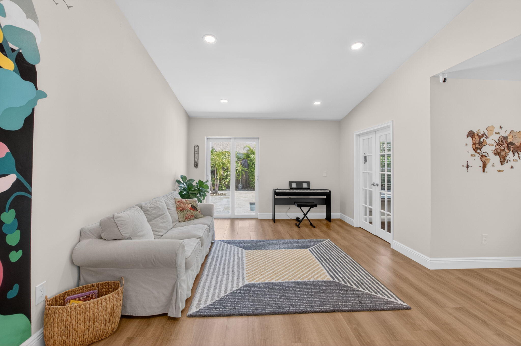 4175 Bay Laurel Way Boca Raton, FL 33487 - Photo 5 of 79 7-web-or-mls-DSC_8899