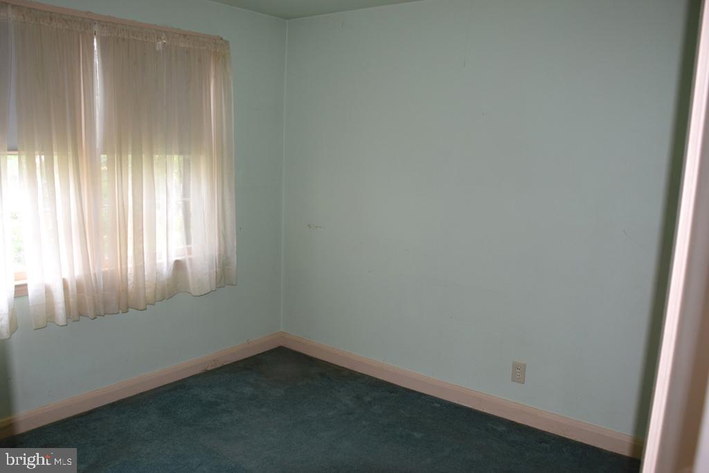 515 South Rolling Road Baltimore, MD 21228 - Photo 12 of 16 Gallery Image 12