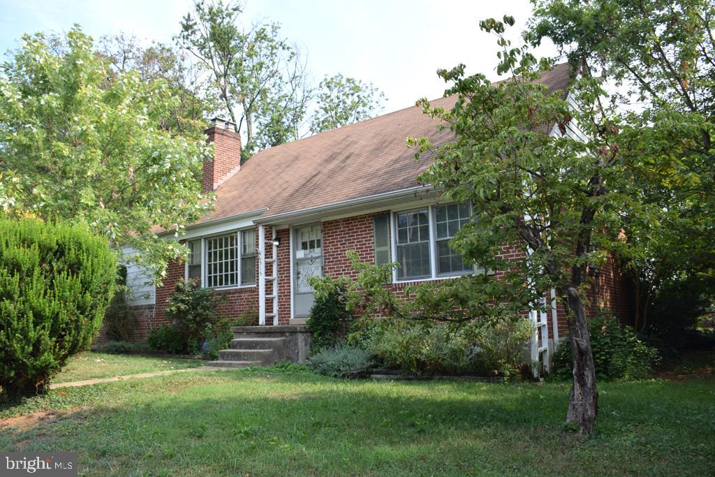 515 South Rolling Road Baltimore, MD 21228 - Photo 3 of 16 Gallery Image 3