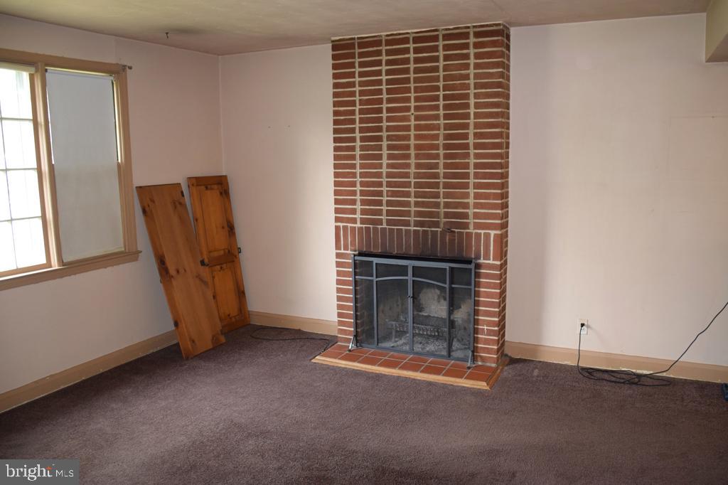 515 South Rolling Road Baltimore, MD 21228 - Photo 8 of 16 Gallery Image 8