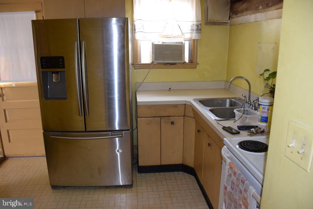 515 South Rolling Road Baltimore, MD 21228 - Photo 10 of 16 Gallery Image 10