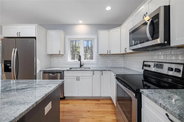 $535,000 | 30 Tiffany Road, Coventry, RI 02816
