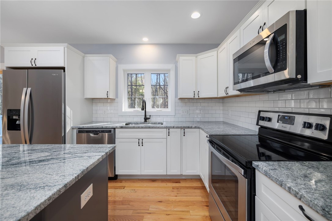 30 Tiffany Road Coventry, RI 02816 - Photo 4 of 50