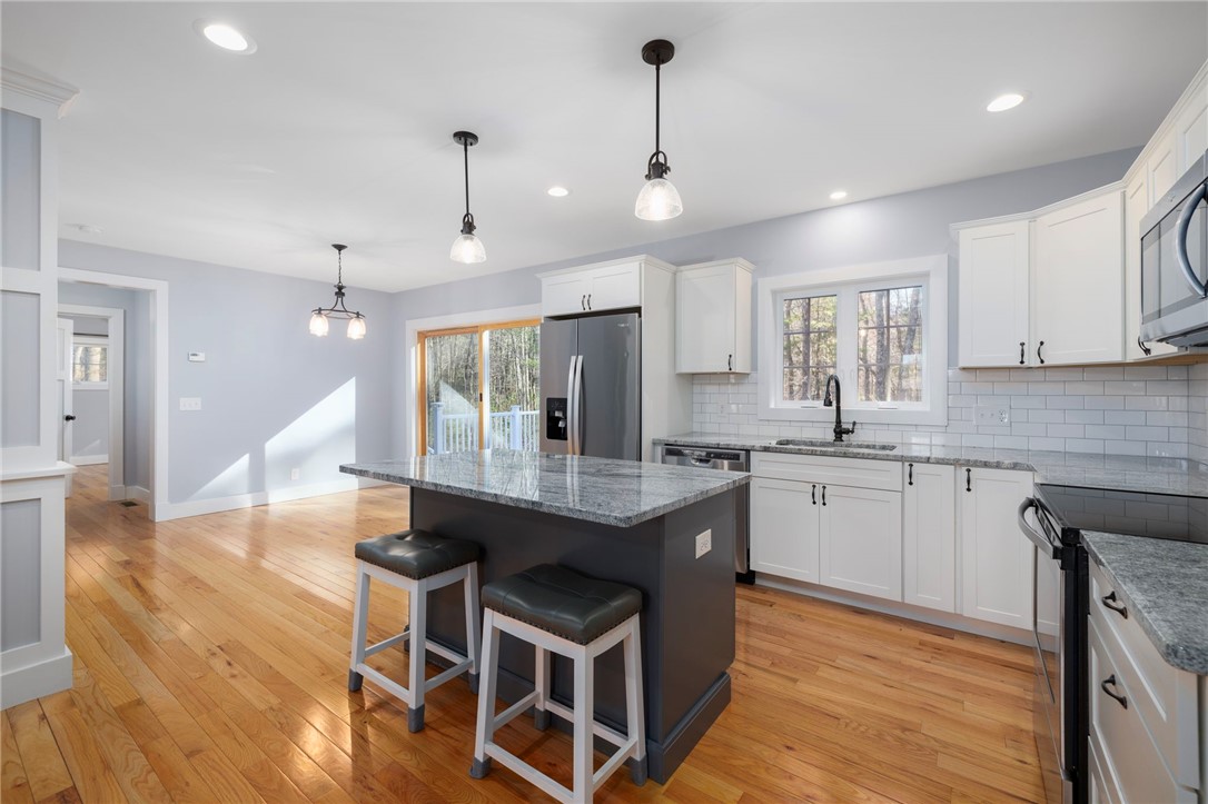 30 Tiffany Road Coventry, RI 02816 - Photo 5 of 50