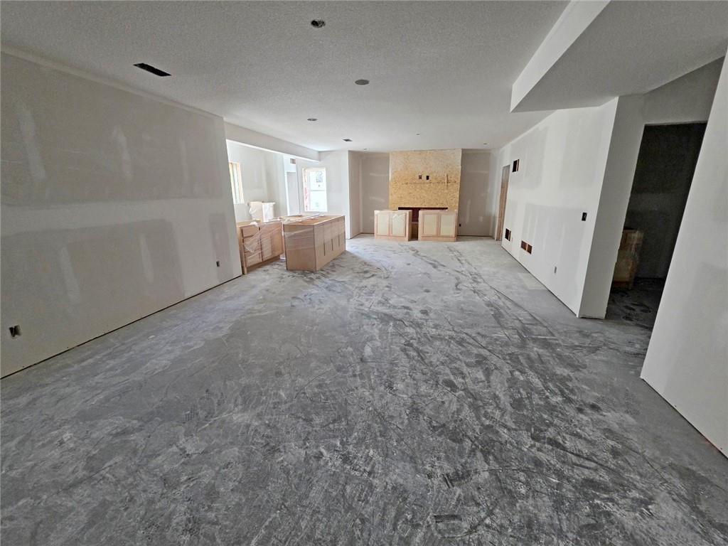 11235 South Gleason Road Olathe, KS 66061 - Photo 11 of 16