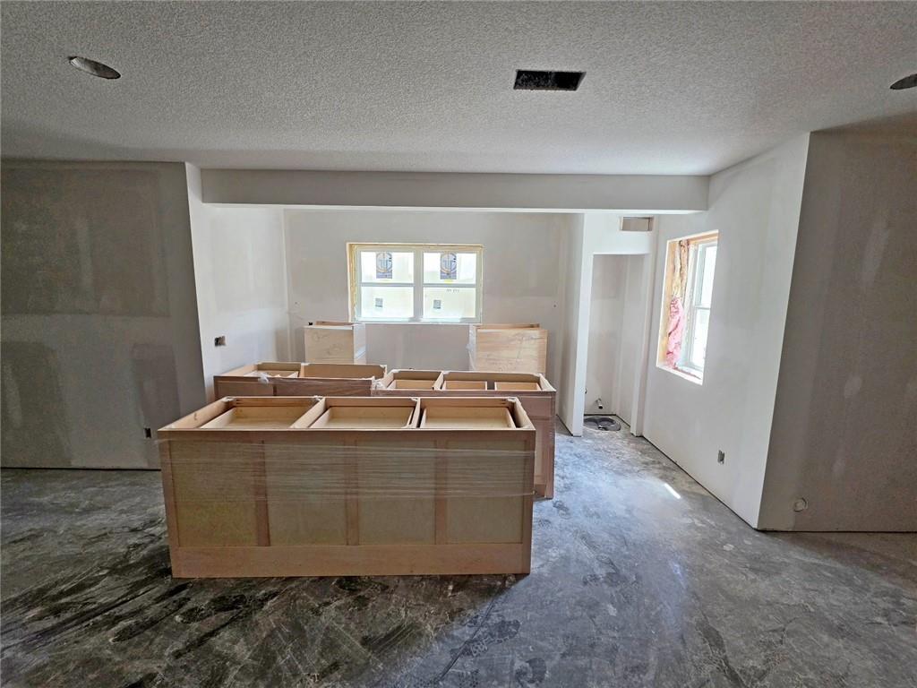 11235 South Gleason Road Olathe, KS 66061 - Photo 12 of 16