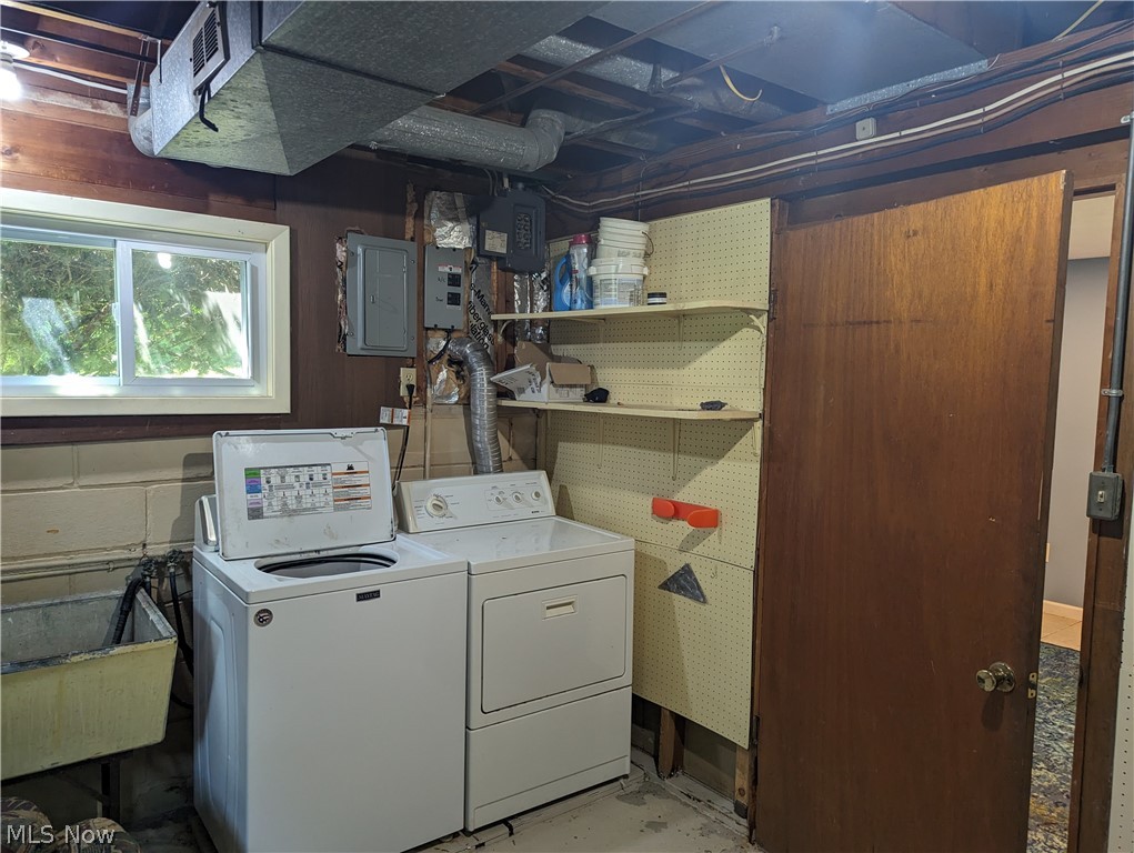 8127 Cedar Road Chesterland, OH 44026 - Photo 22 of 36 Laundry rm with washer + elec dryer