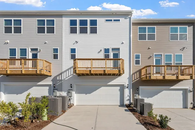 $335,000 | 339 Chesapeake Commons Street, Unit 108, Garner, NC 27529