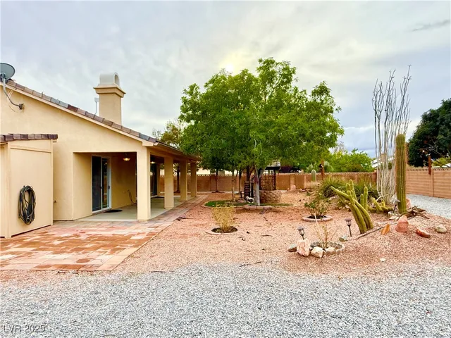 $2,300 | 6780 Sandpebble Street, Pahrump, NV 89061