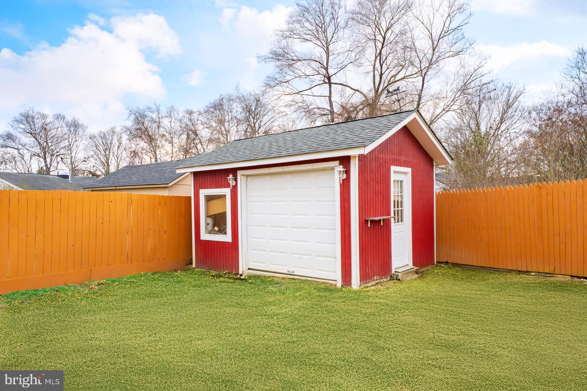 903 Wingfield Road Woodbridge, VA 22191 - Photo 6 of 85 Virtual landscaping (grass added)