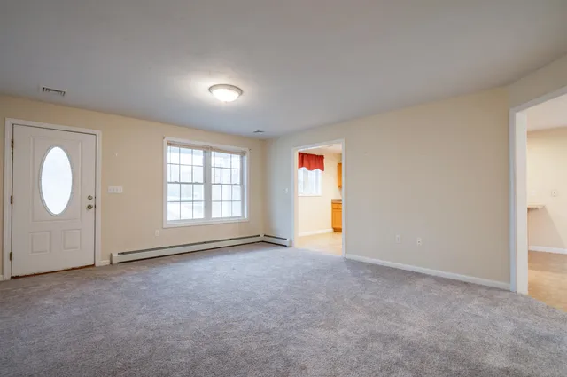 $600,000 | 55 Sweet Hill Road, Plaistow, NH 03865