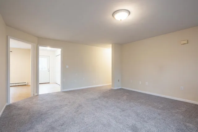 $600,000 | 55 Sweet Hill Road, Plaistow, NH 03865