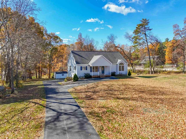 $600,000 | 55 Sweet Hill Road, Plaistow, NH 03865