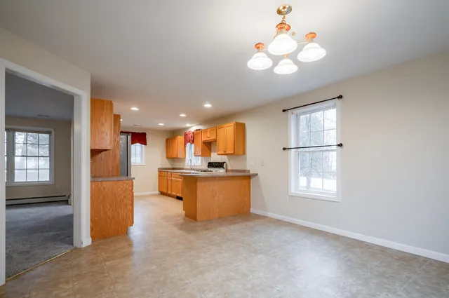 $600,000 | 55 Sweet Hill Road, Plaistow, NH 03865