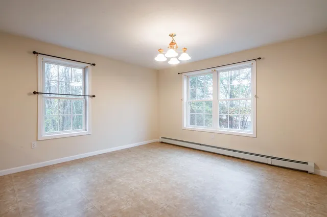 $600,000 | 55 Sweet Hill Road, Plaistow, NH 03865