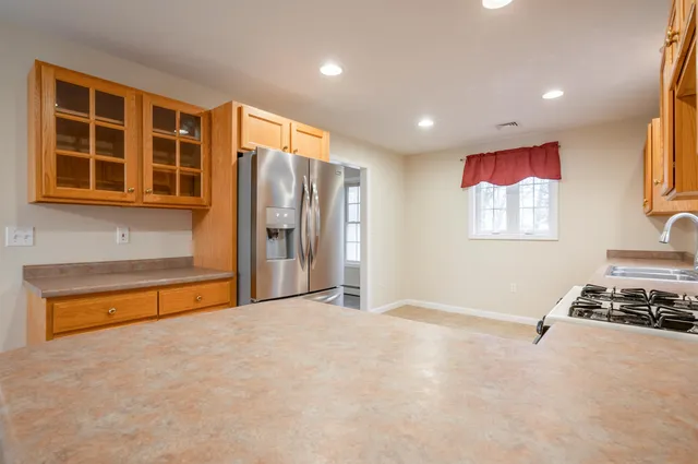 $600,000 | 55 Sweet Hill Road, Plaistow, NH 03865