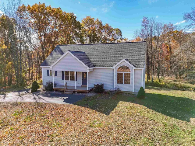 $600,000 | 55 Sweet Hill Road, Plaistow, NH 03865