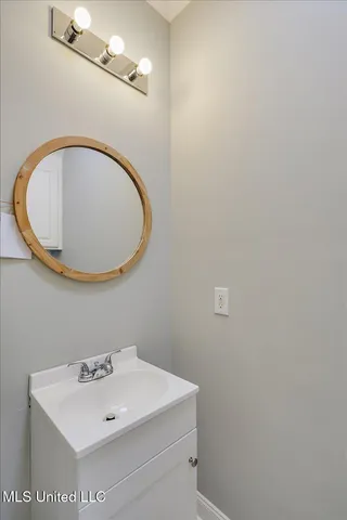 $331,500 | 702 Meadow View Cove, Byram, MS 39272