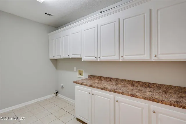 $331,500 | 702 Meadow View Cove, Byram, MS 39272