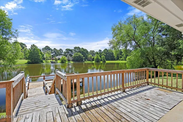 $331,500 | 702 Meadow View Cove, Byram, MS 39272