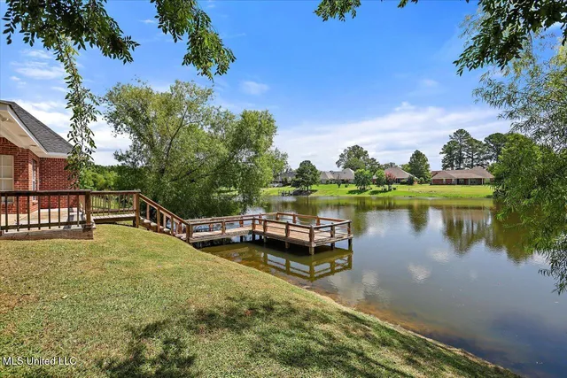 $331,500 | 702 Meadow View Cove, Byram, MS 39272
