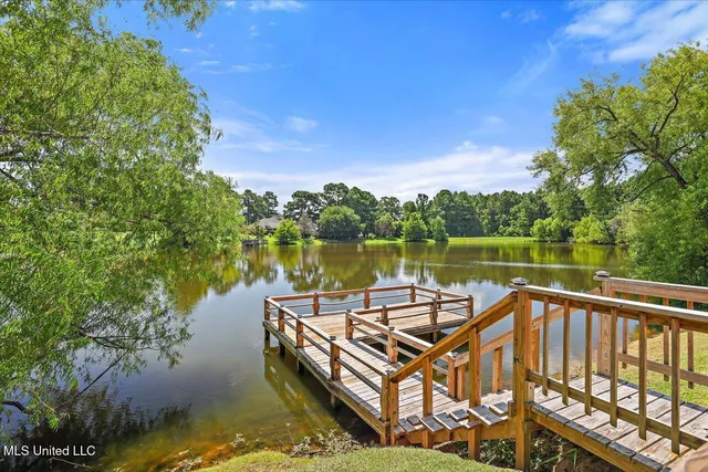 $331,500 | 702 Meadow View Cove, Byram, MS 39272