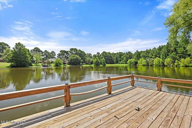 $331,500 | 702 Meadow View Cove, Byram, MS 39272