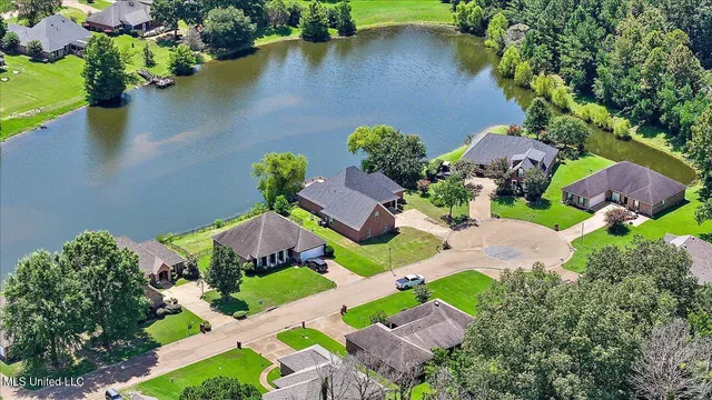 $331,500 | 702 Meadow View Cove, Byram, MS 39272