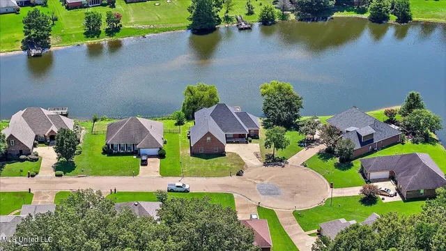 $331,500 | 702 Meadow View Cove, Byram, MS 39272