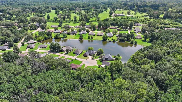 $331,500 | 702 Meadow View Cove, Byram, MS 39272
