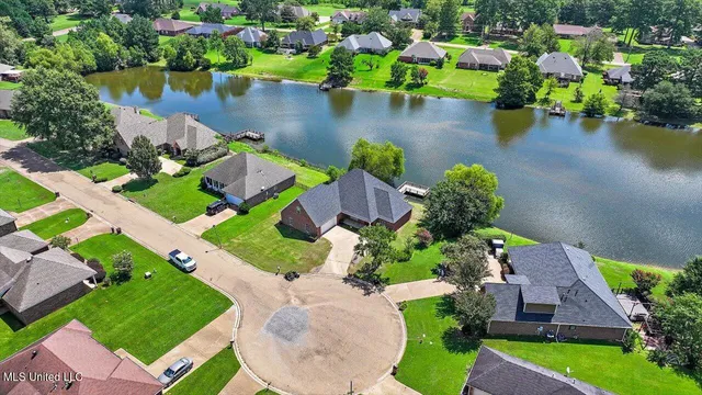 $331,500 | 702 Meadow View Cove, Byram, MS 39272