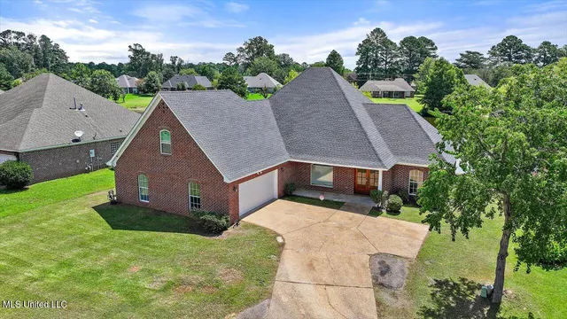 $331,500 | 702 Meadow View Cove, Byram, MS 39272