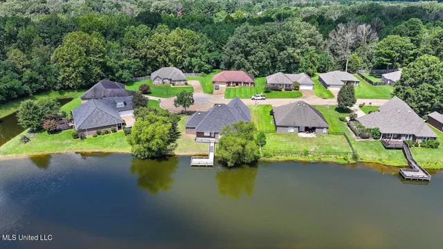 $331,500 | 702 Meadow View Cove, Byram, MS 39272