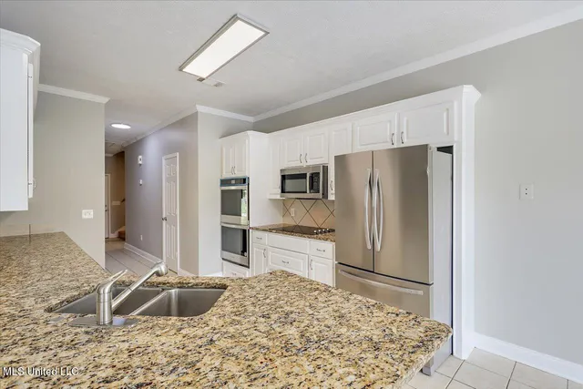 $331,500 | 702 Meadow View Cove, Byram, MS 39272