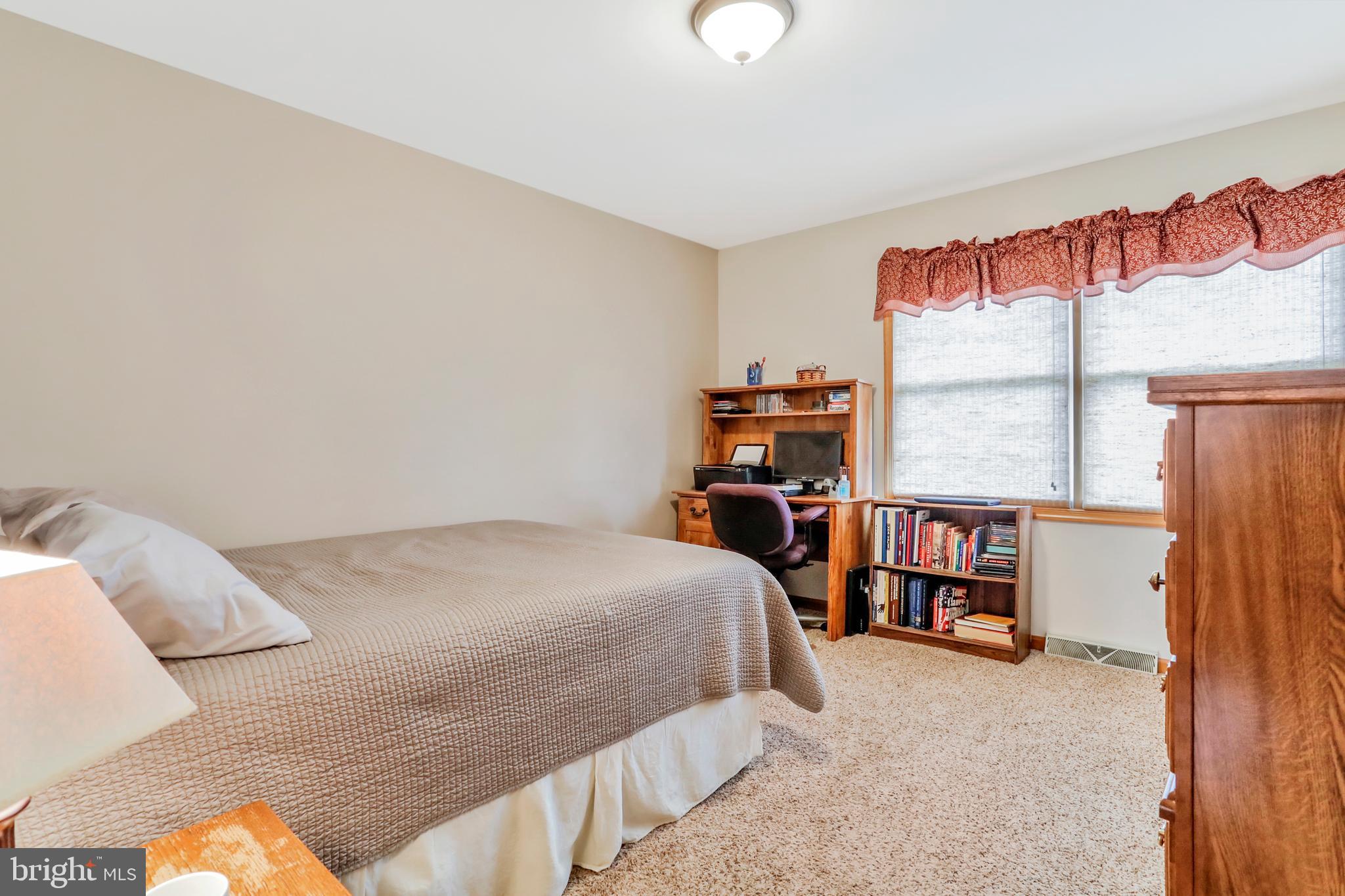 15716 Spade Road Hagerstown, MD 21740 - Photo 20 of 57