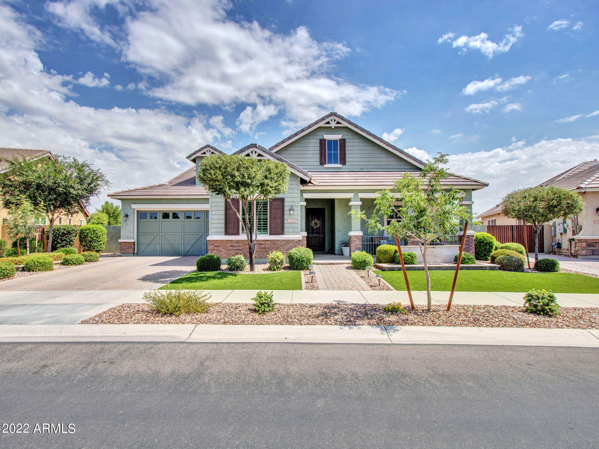 4274 East Dwayne Street Gilbert, AZ 85295 - Photo 3 of 12 01-Front yard (5)