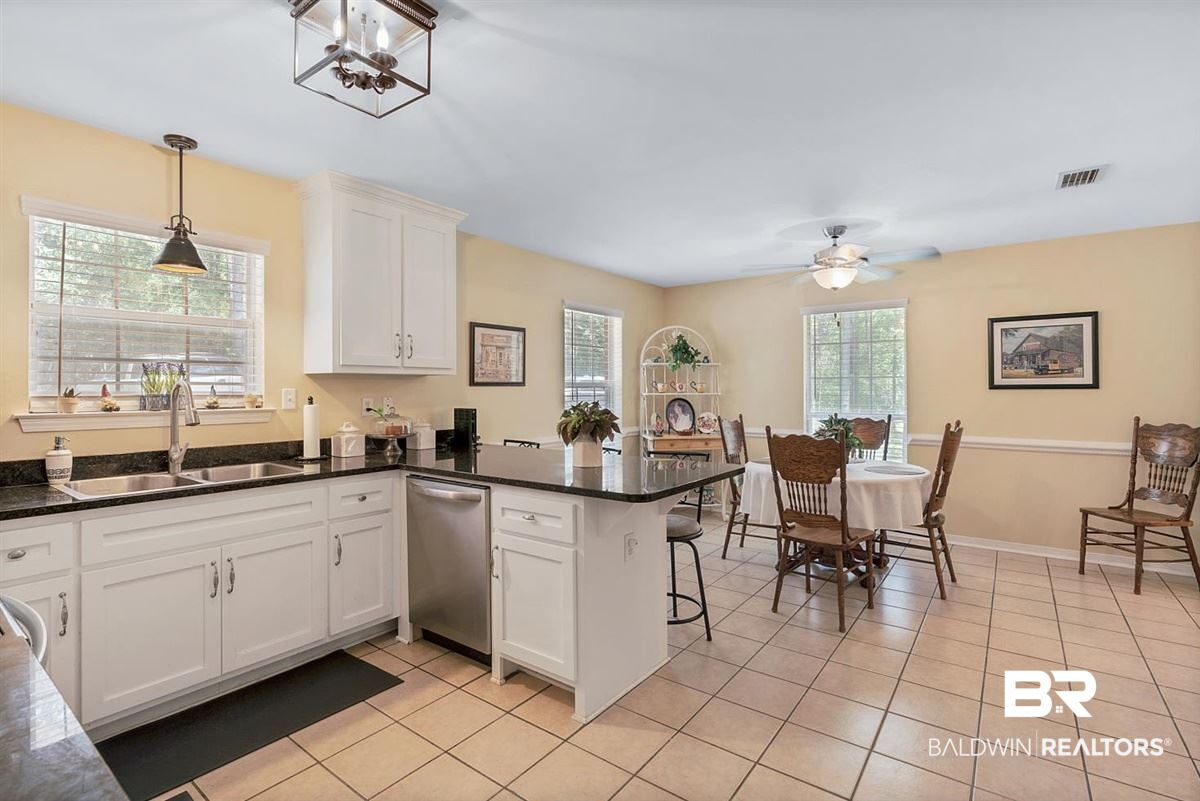 8275 Abbey Road East Wilmer, AL 36587 - Photo 13 of 42