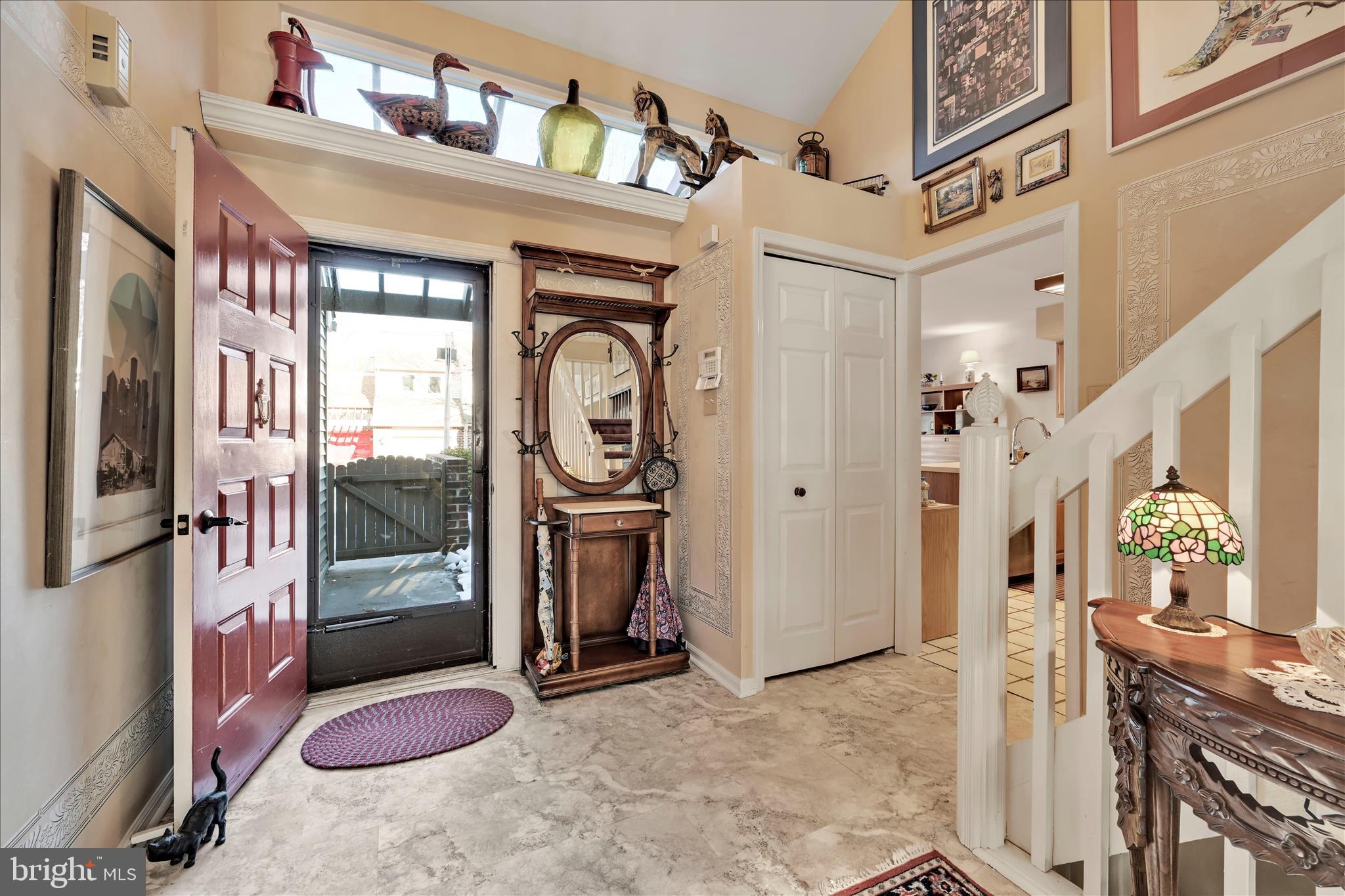 4 Knox Court Chesterbrook, PA 19087 - Photo 4 of 35 Foyer