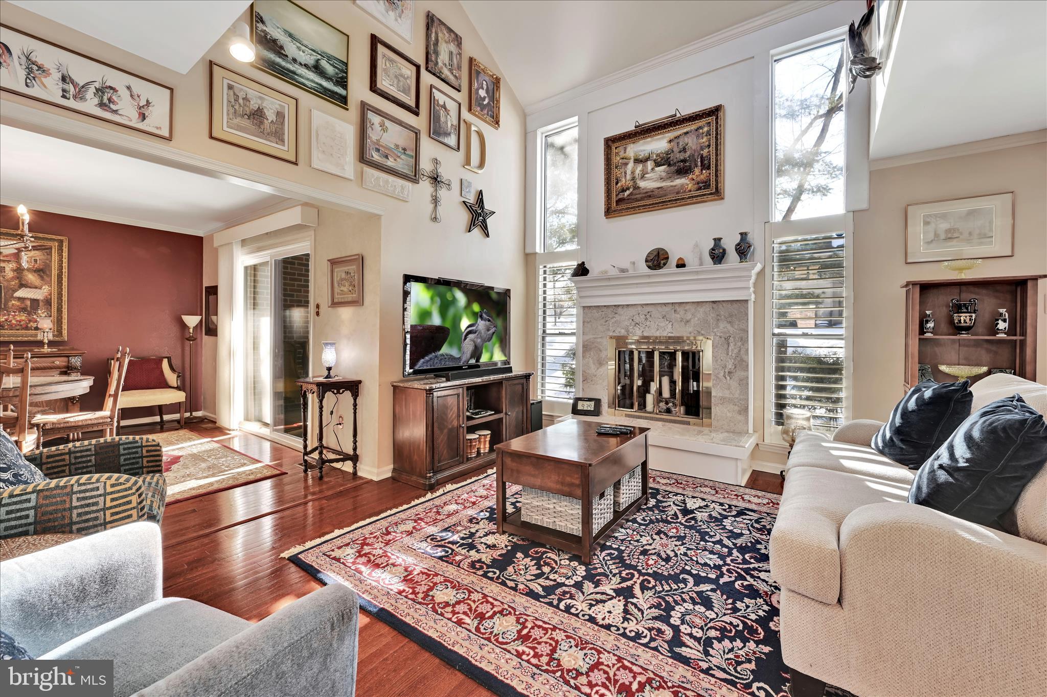 4 Knox Court Chesterbrook, PA 19087 - Photo 6 of 35 Living Area