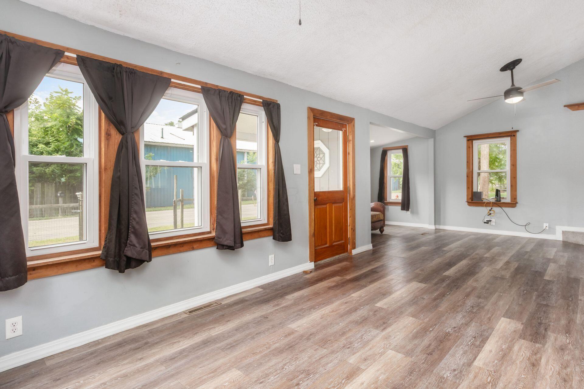14066 Cleveland Road Southwest Pataskala, OH 43062 - Photo 10 of 37 Dining