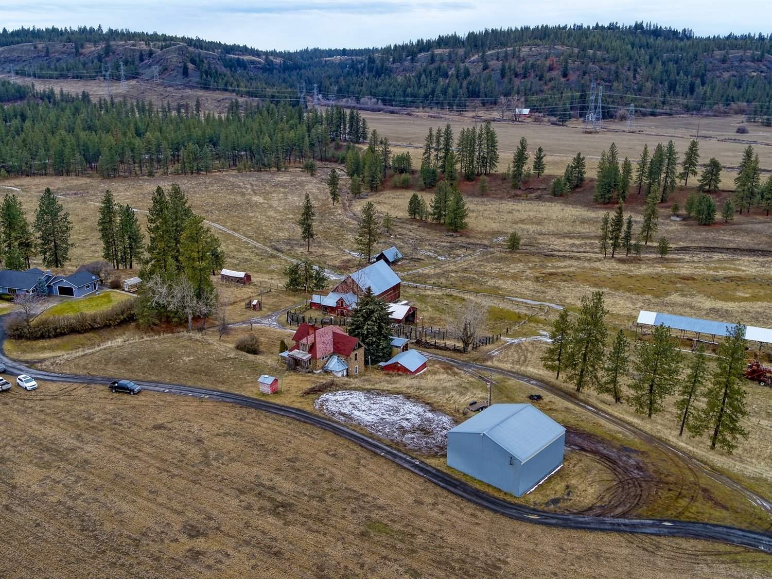 9003 North Garfield Road Spokane, WA 99224 - Photo 2 of 50