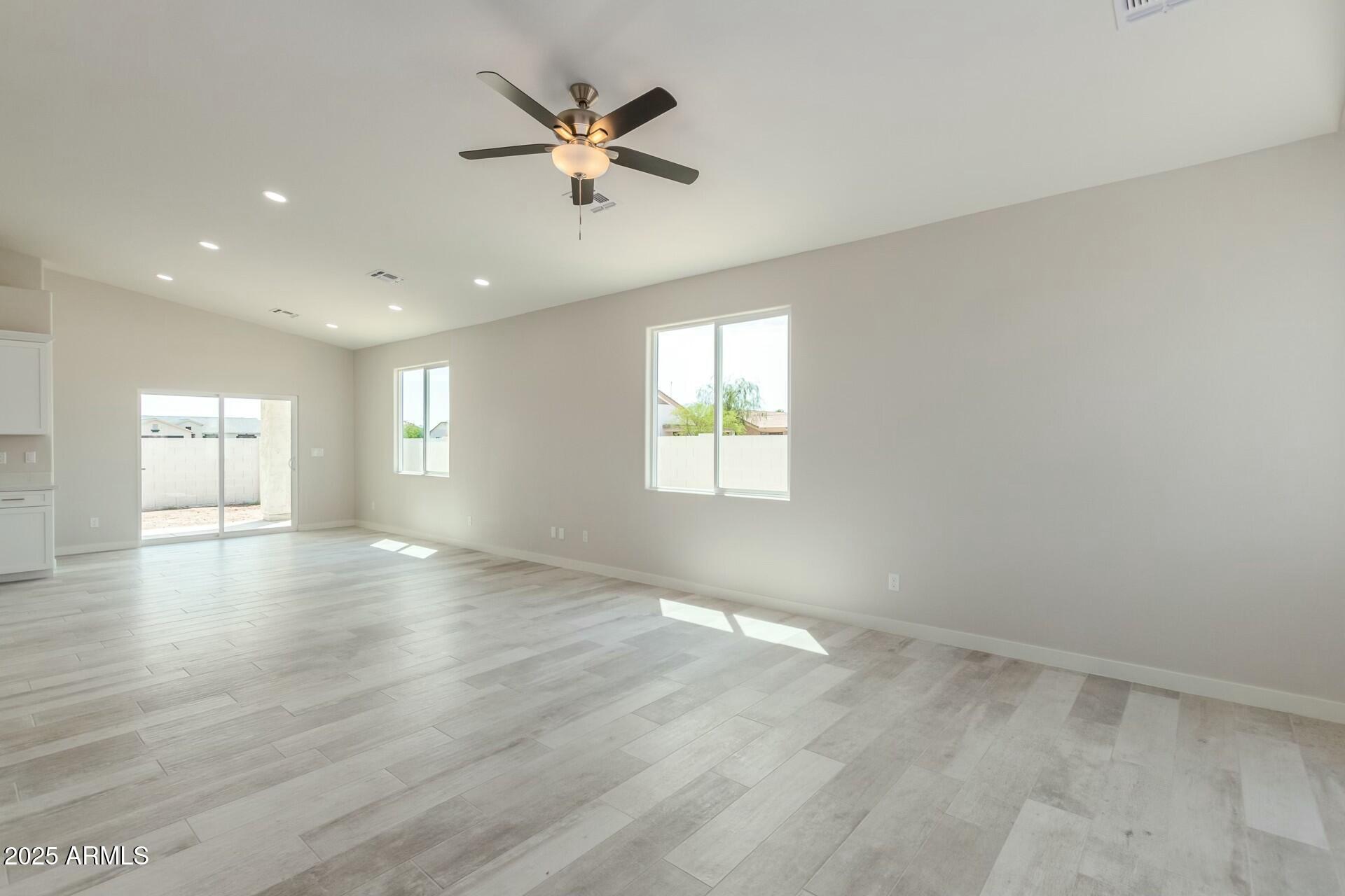 14595 South Redondo Road Arizona City, AZ 85123 - Photo 10 of 39 tempImage7DsUGH